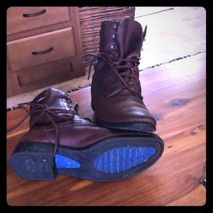 Vintage brown boots 7-5